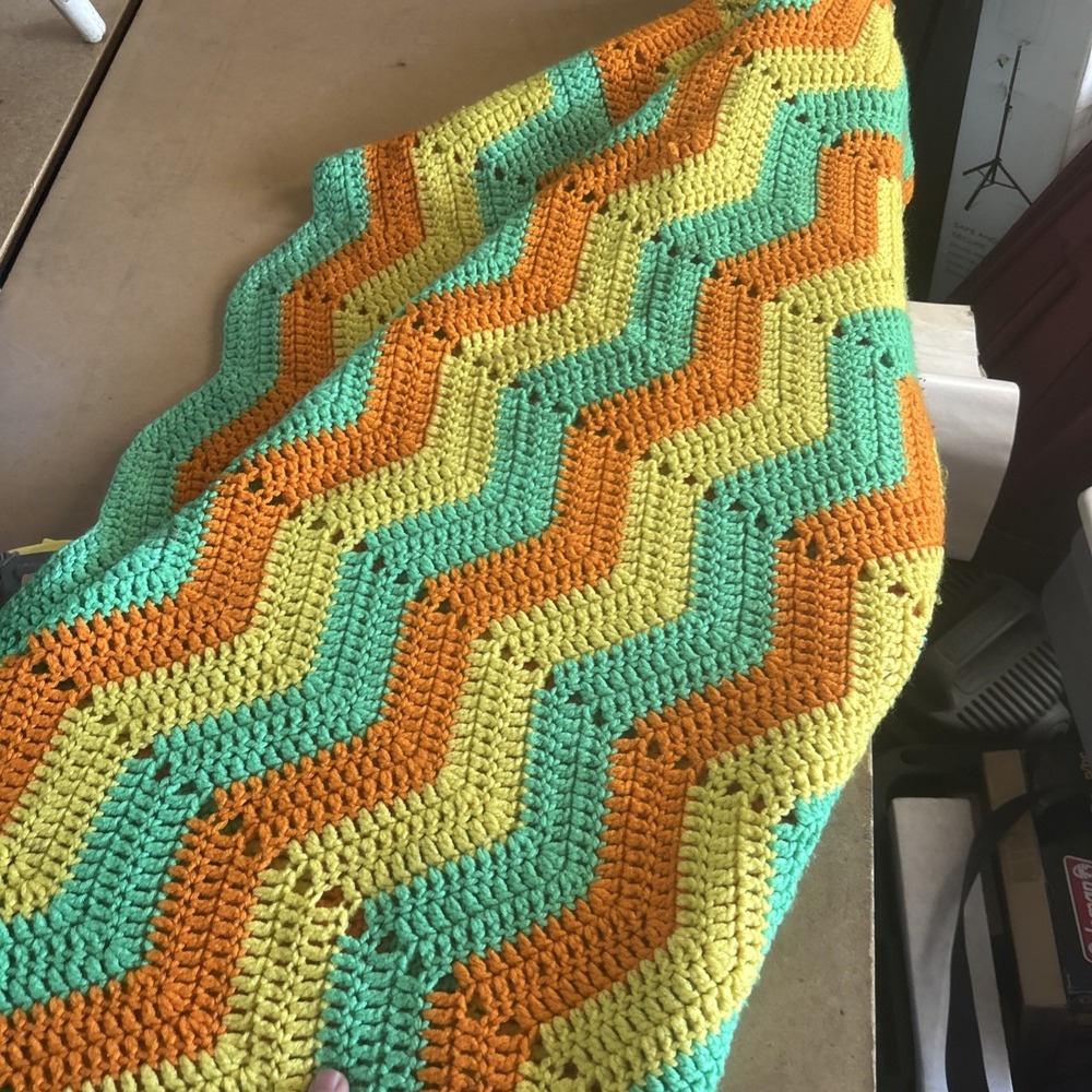 a vintage handmade crochet ripple or chevron pattern blanket 50"x72"
